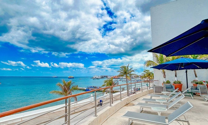 Colonia Centro Hotel | Casa Mexicana Cozumel