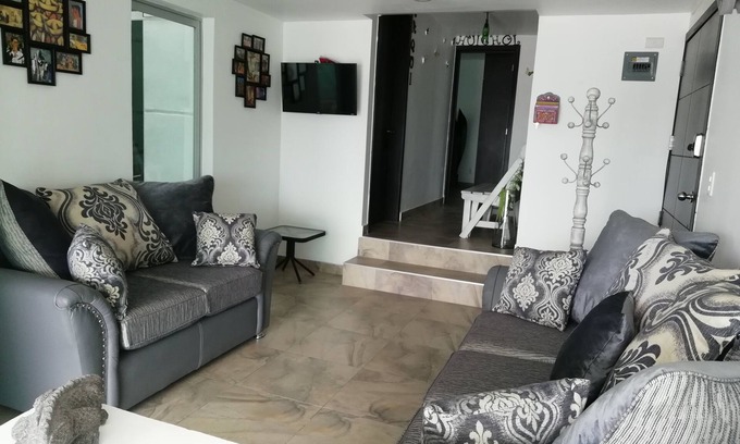 Ciudad Lopez Mateos Condo | Casa Mexicana! Near malls and Zona Esmeralda, security and cleaning measurements