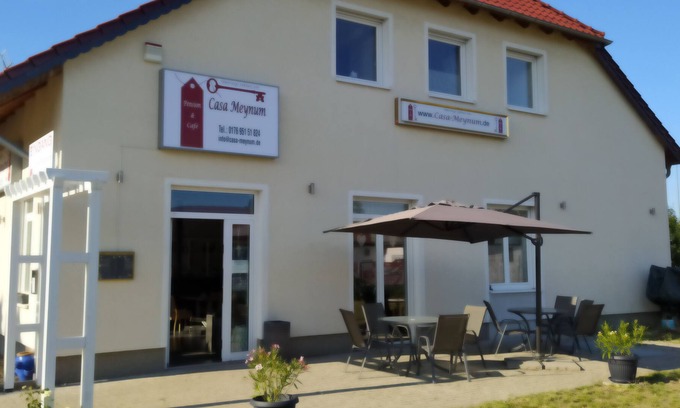 Meine House | Casa Meynum - Pension & Cafe