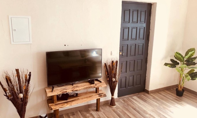 Monchique House | Casa Mia - 2 bed apartment in peaceful street