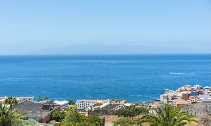 Puerto de Santiago Villa | Casa Mila: Charm with Sea View