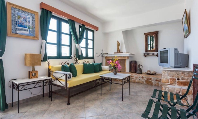 Votsi Apartment | Casa Milos Studio Sea view 190m to the sea