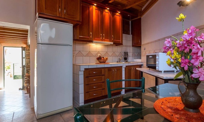 Votsi Villa | Casa Milos Villa 190m to the beach