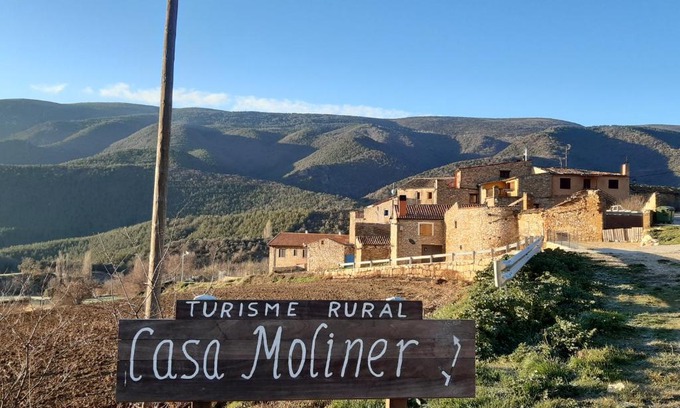 Sant Esteve de la Sarga House | Casa Moliner