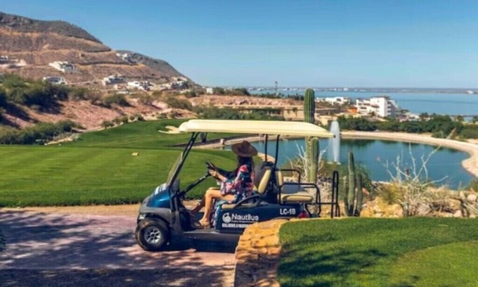 La Paz House | Casa Monmar - Golf Cart, Beach Clubs, Pet Friendly