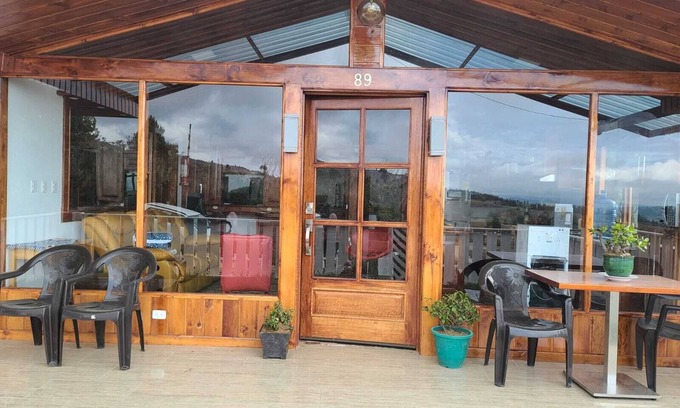 Nabon House | Casa Montana Vista