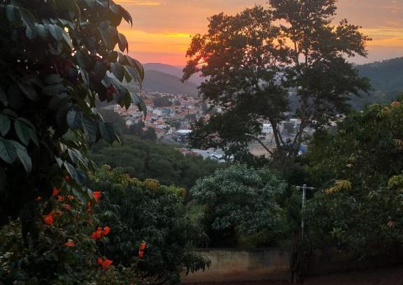 Aguas de Lindoia House | casa montanha com piscina