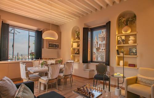 Zona Centro Apartment | Casa Musa: Views and art