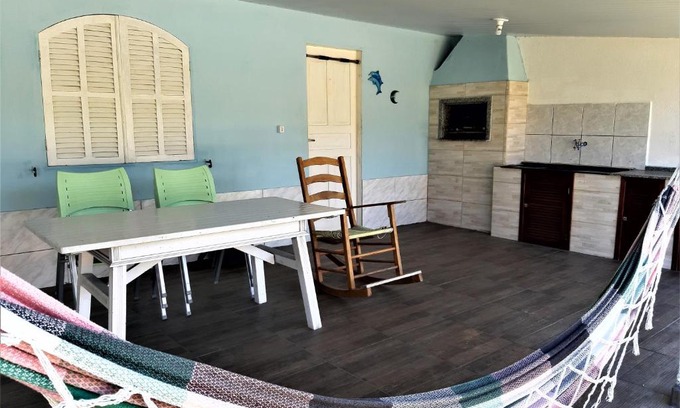 Palhoca House | Casa na praia da Pinheira