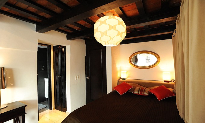 Zona Colonial Bed & Breakfast | Casa Naemie Guest House Cuidado de sus suenos.