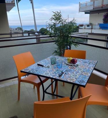 Borghetto Santo Spirito Apartment | Casa Natalina a 30 metri spiaggia