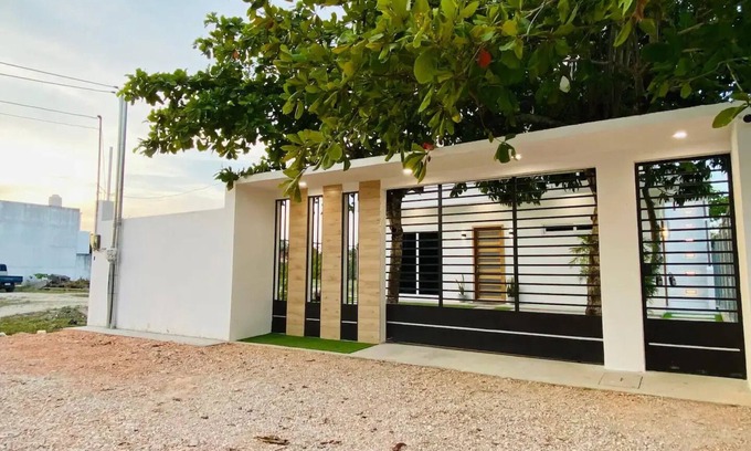 Flores House | Casa Nefertari
