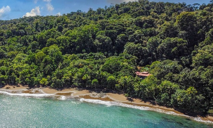 Drake Bay House | Casa Nirvanita - A Little Biological Jewel by the Sea