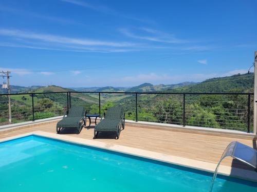 Aguas de Lindoia House | Casa nova, piscina e vista para as montanhas