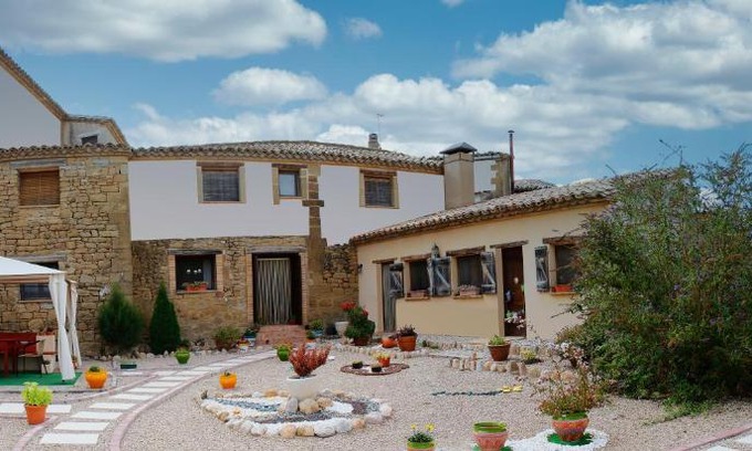 Arbanies House | Casa Oliban