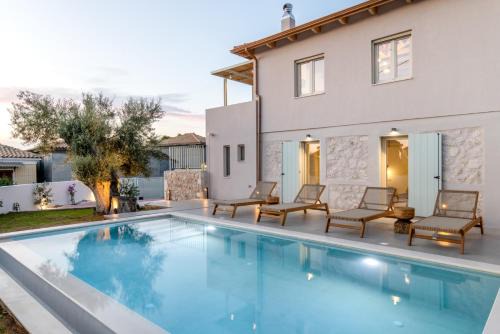 Tsoukaladhes Villa | Casa Oliva