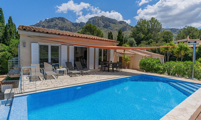 Betlem de Marina Ski Chalet | Casa Olivella by homevillas360