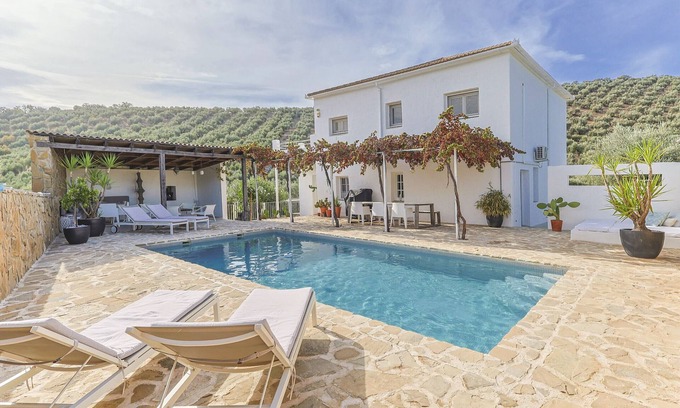 Iznajar Villa | Casa Olivo - An ideal base to relax and explore the real Andalusia