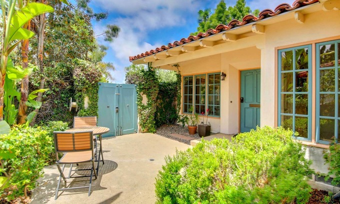 Hillcrest House | Casa Paloma: Classic Mission Hills + Enchanting Courtyard Close to EVERYTHING