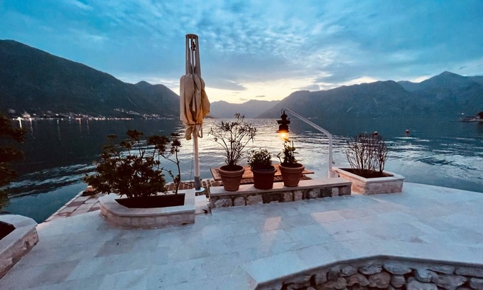 Dobrota Villa | Casa Pantagana, Beach Front