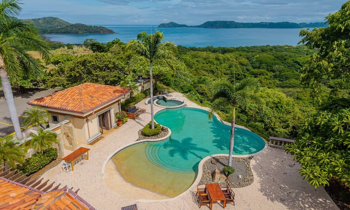 Panama Beach Condo | Casa Papagayo - Jaguar Village C2