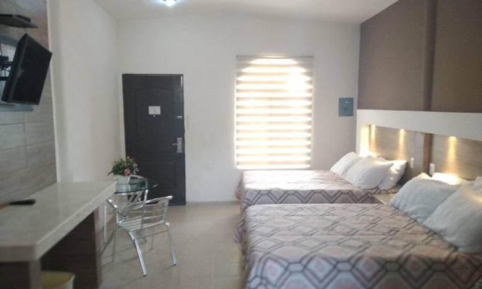 Zona Centro Hotel | CASA PARAÍSO Habitación "XILITLA"