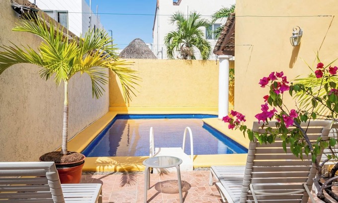 Downtown Cancun House | Casa para 6 con alberca privada ¡vive Cancún!