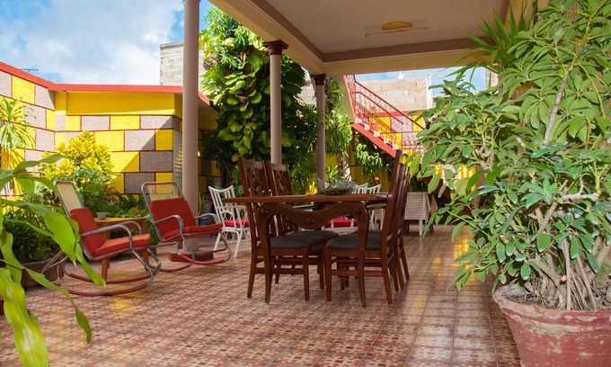 Moron House | Casa Particular Carmen