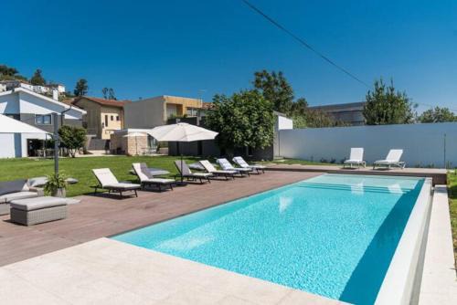Louredo House | Casa Pelourinho de Louredo with pool