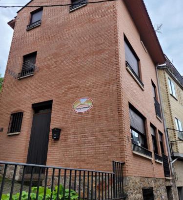Anguiano House | Casa Petra y Armando