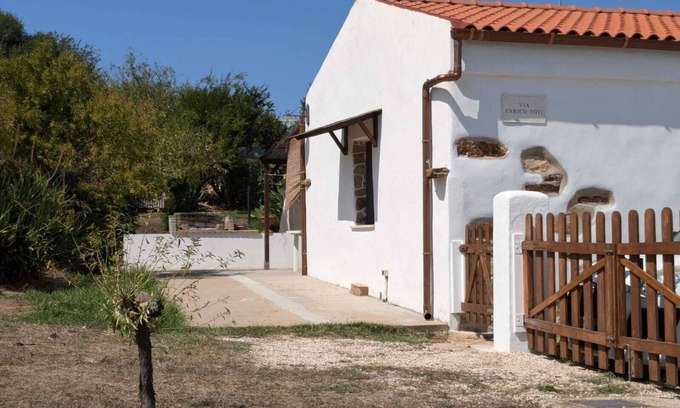 La Muddizza House | Casa Pietro - Casa con giardino a 5 minuti dal mare