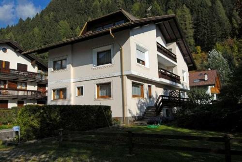 Predazzo Apartment | CASA PINUCCIA APPARTAMENTO EST