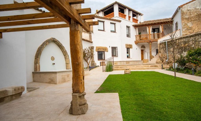 Oropesa House | Casa Platón Páramo
