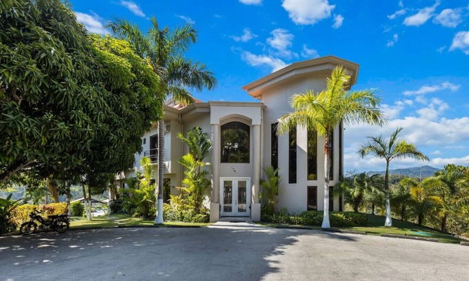 Jaco Villa | Casa Ponte II Luxury Mega Estate