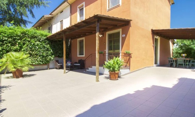 Orentano House | Casa Ponziani by Interhome