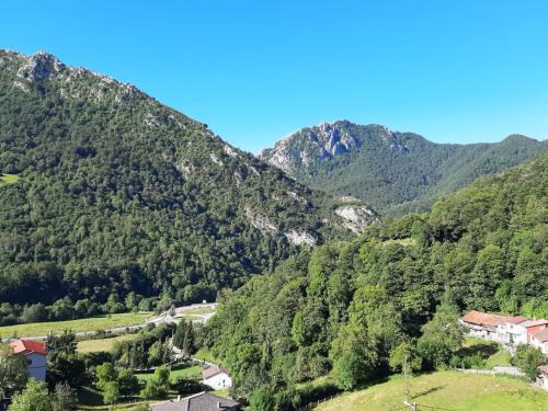 Campo de Caso Apartment | Casa preciosas vistas, ubicada en medio del Parque Natural de REDES, Asturias