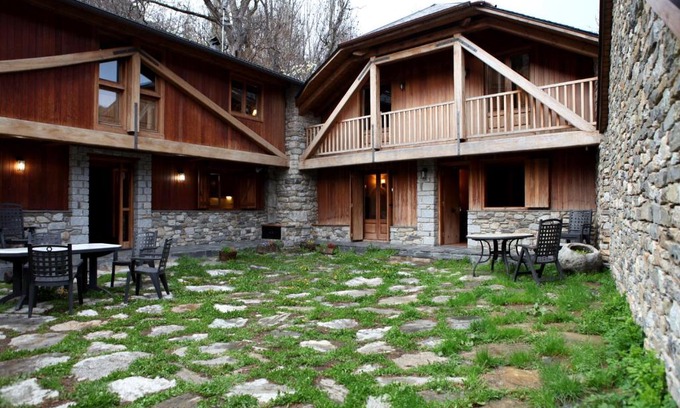 Barruera House | Casa Pubill (Turismo Rural)