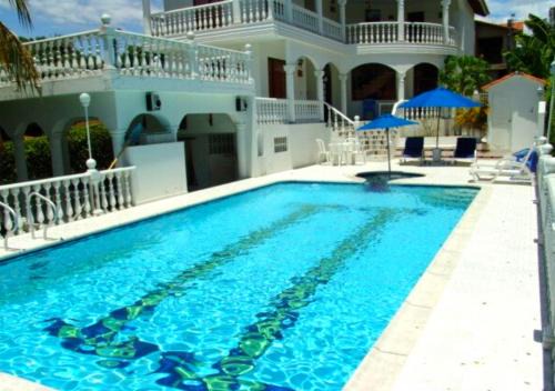 Melgar House | Casa Quinta Privada en Condominio la Estancia en Melgar