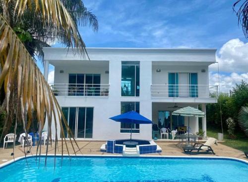 Melgar House | CASA QUINTA VILLA EN MELGAR