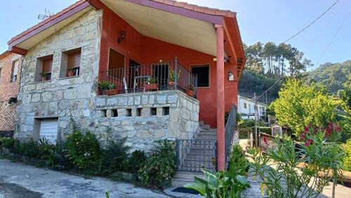 A Peroxa House | Casa Quintela