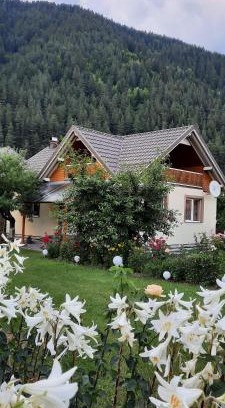 Bicaz-Chei House | Casa Raluca