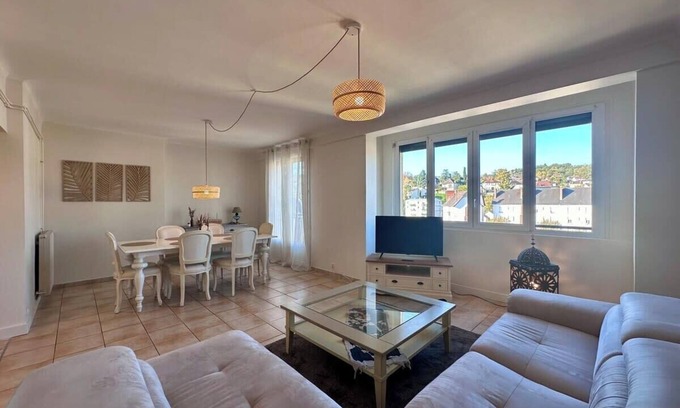 Brive-la-Gaillarde Apartment | Casa Ribot #10 - T4 pour 5 personnes - Proche Centre Ville