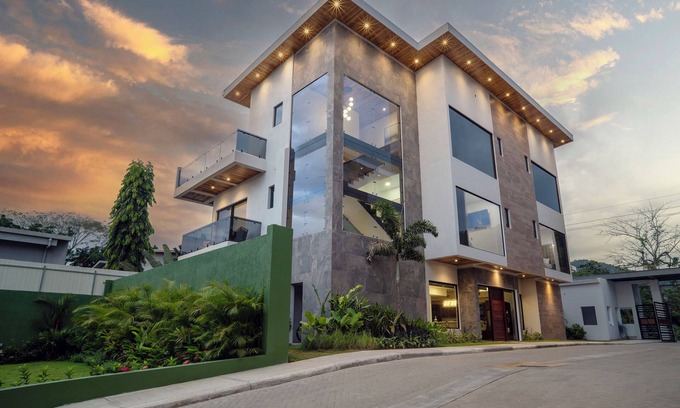 Jaco Villa | Casa Rio Mar Luxury Villas: The Ultimate Double Escape! 2 Luxury Villas 14 BR/BA