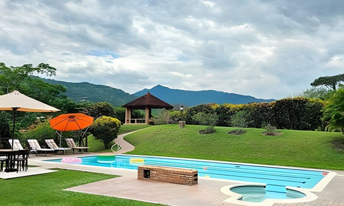 Villeta House | Casa rodeada de naturaleza en Villeta