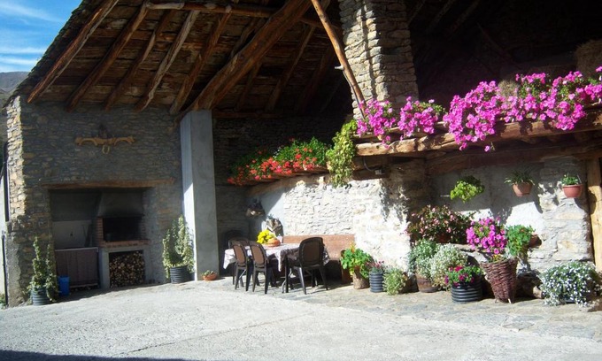 Sort House | Casa Rogel