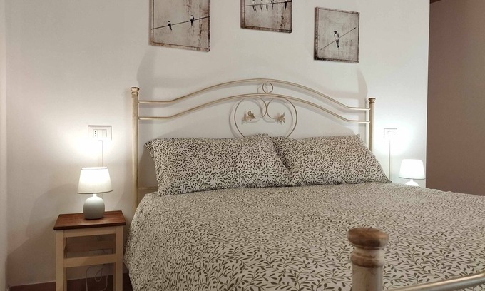 Tione degli Abruzzi Apartment | Casa Rondinella: Cozy apartment in an 18th century palazzo