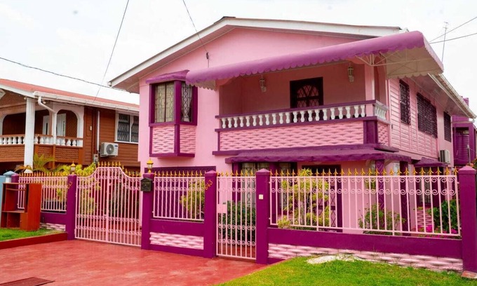 Georgetown House | CASA ROSA: Comfortable Cozy Spacious fully furnished family home in Georgetown