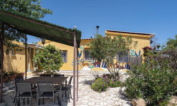 Torrent House | Casa Rosa: your paradise near Valencia!