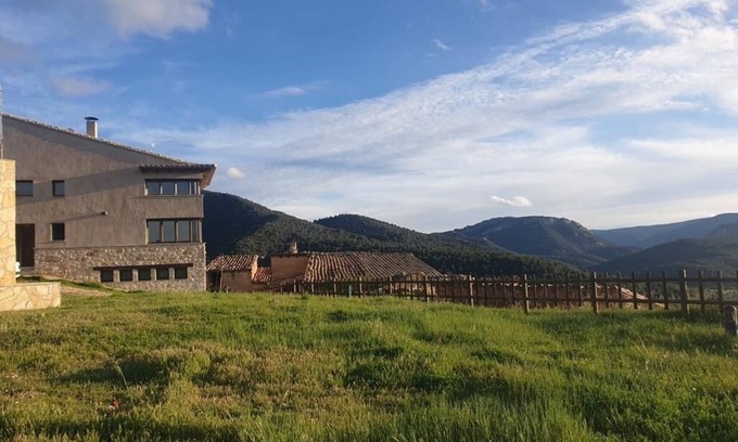 Penarroya de Tastavins Cottage | Casa Rural Espaciosa, Ubicación Única, con Jacuzzi, Apta p/Mascotas, Rutas/btto
