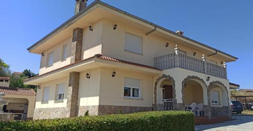 Valdefuentes de Sangusin House | Casa Rural Fuente Clavel